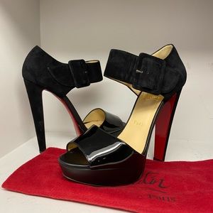 Christian Louboutin Haute Retenue Open Toe Pump